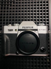 Fujifilm XT20 Silver 24.3MP Mirrorless Digital Camera Body Only Excellent