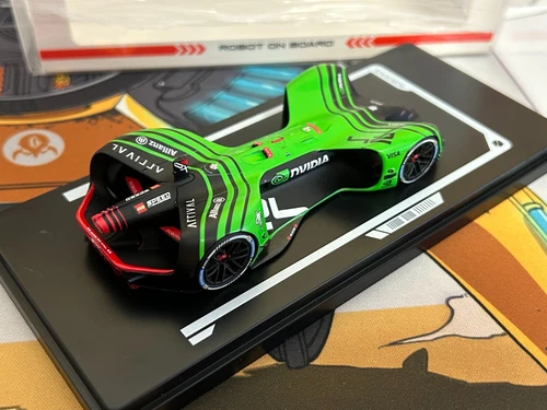 ROBORACE 1/43 Resin Robot On Board Electric Driverless Car Competition Model Car - Picture 5 of 57