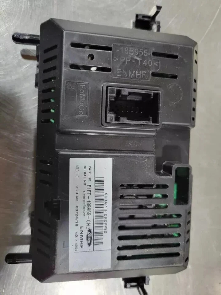 2017-2019 福特 Transit 150 250 350 前信息仪表板 4.2 英寸显示屏 — 第 2/4 张图片