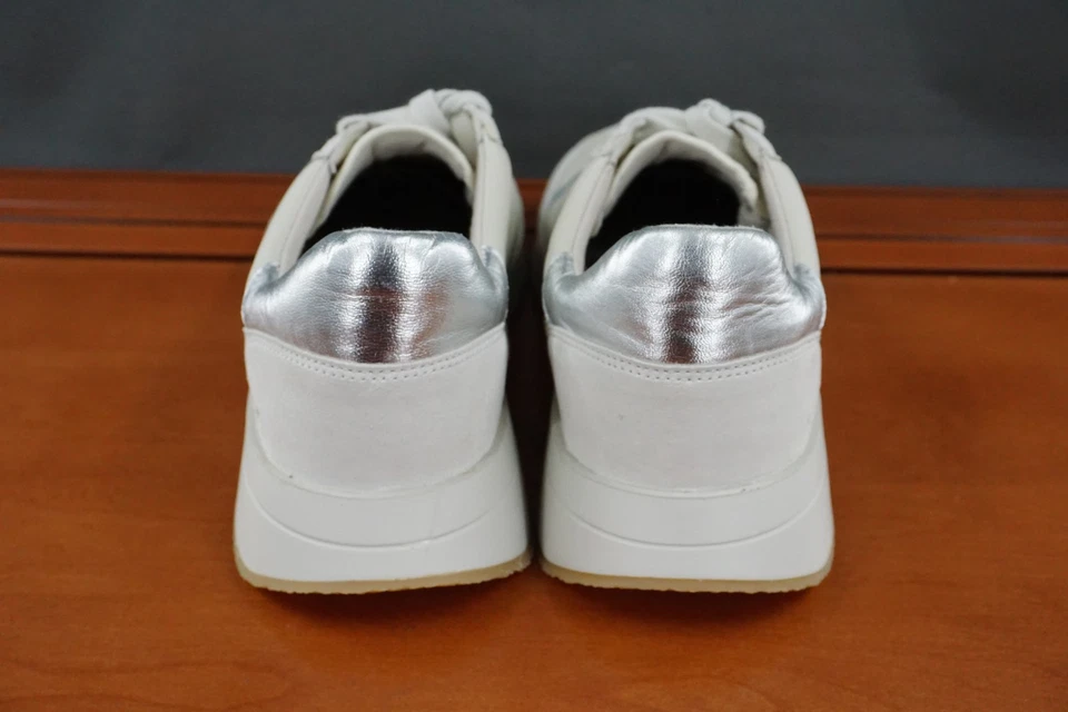 Vince Ohara Zapatos Mujer Talla 11 Blanco Plata Retro Zapatillas bajas Cuero Foto 4 de 4