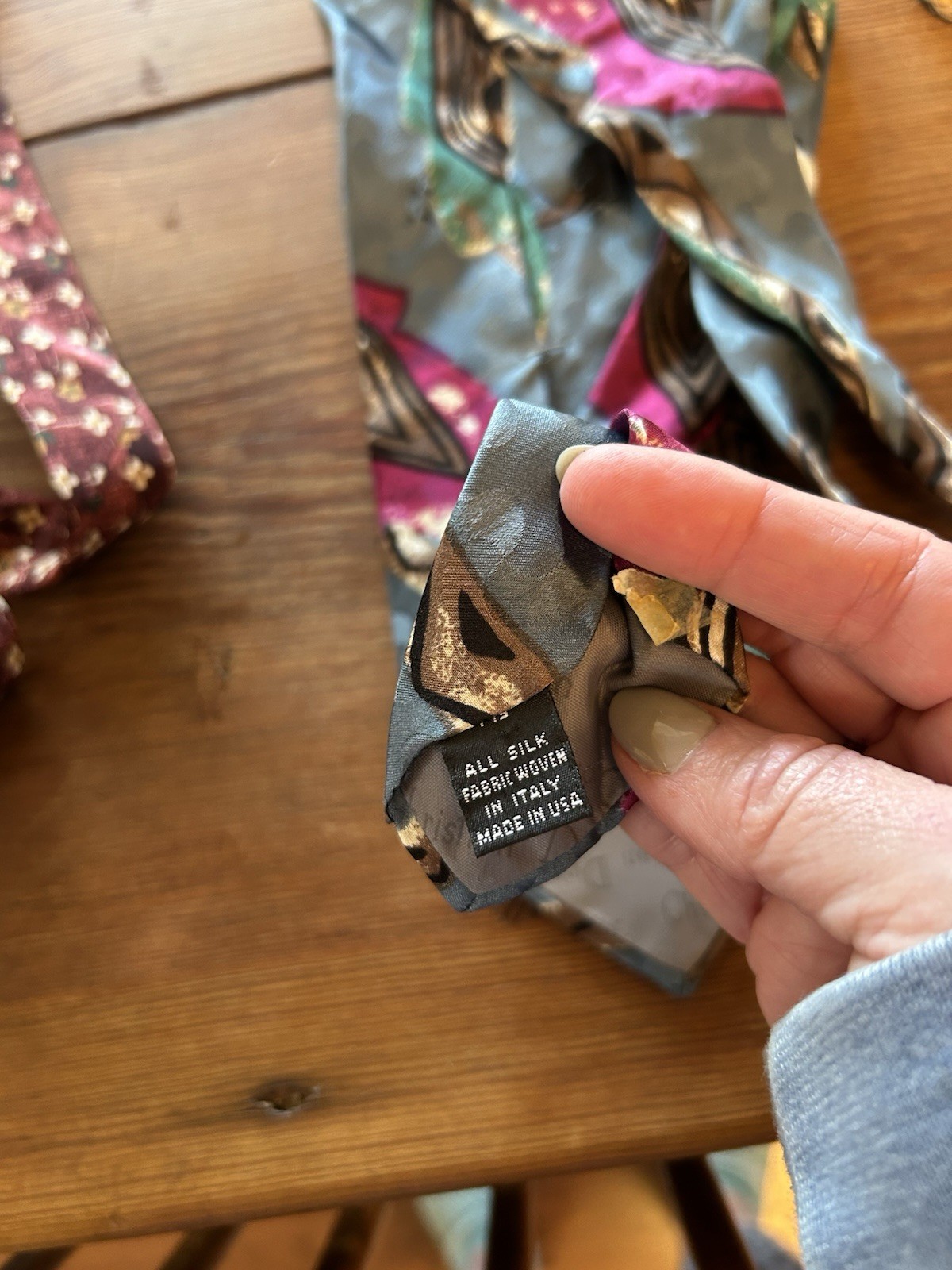 Vtg Christian Dior Art Deco 100% Silk Men 3.75” Tie Blue Italian Fabric Made USA thumbnail 6