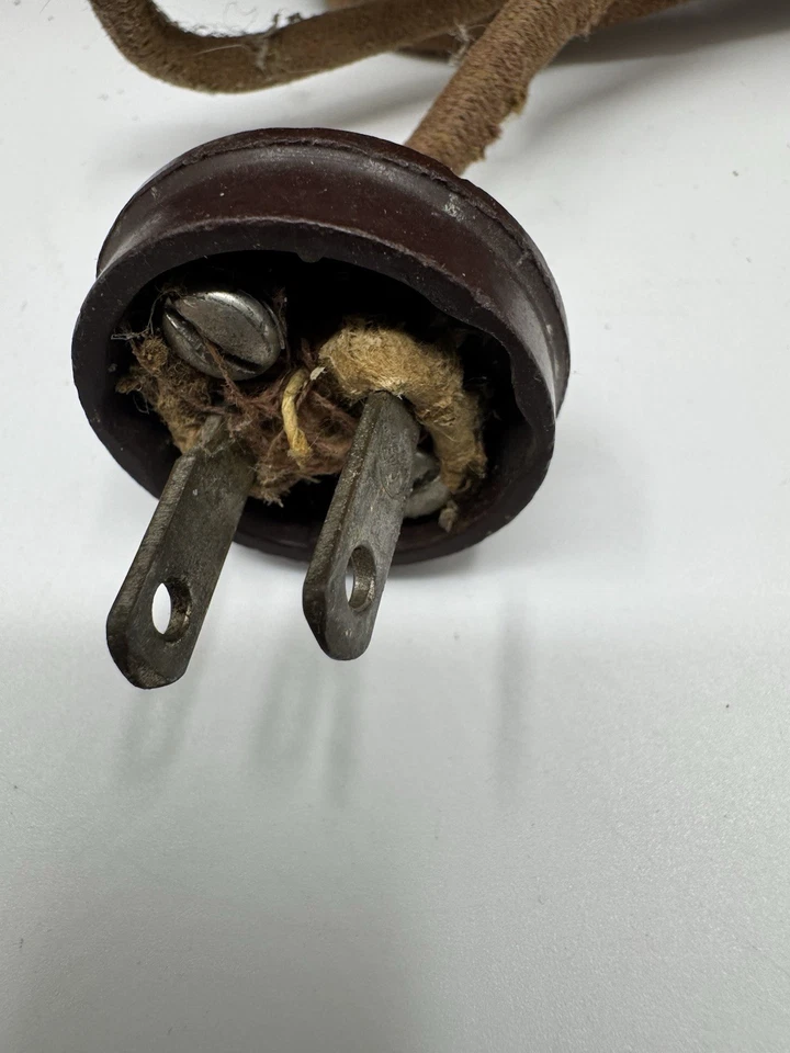 Radio AM/SW Globe Trotter Tombstone modelo 118 RCA de colección - funciona VENDIDO COMO ESTÁ Foto 3 de 4