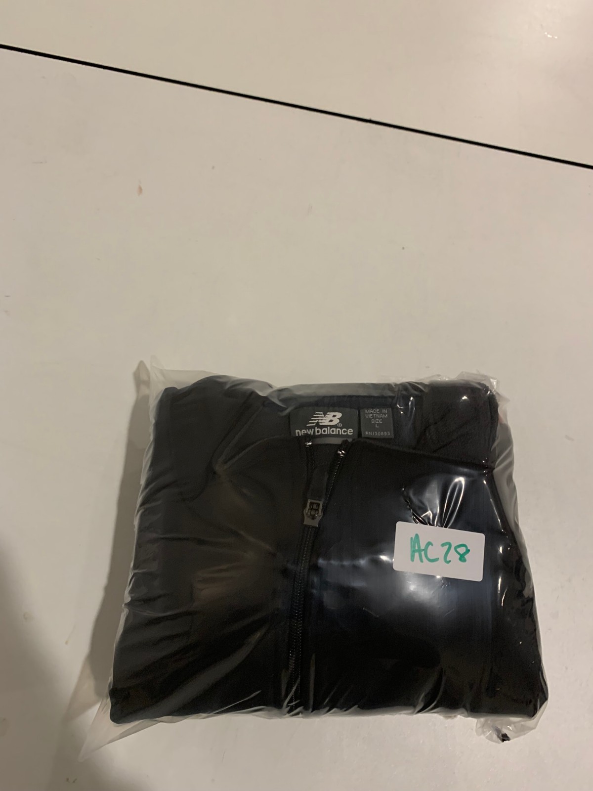 New Balance Jacket Large Black Softshell Outdoor … - image 17