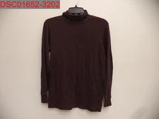 Pre-Owned - Uniqlo Women's Wine HEATTECH Ultra Warm High Neck T-Shirt, Size S