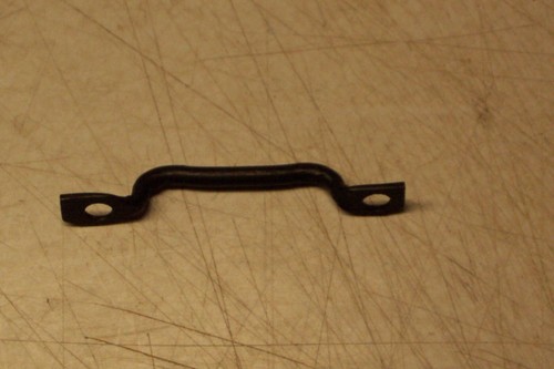 GM 15039637 Glove Box Door Striker | eBay