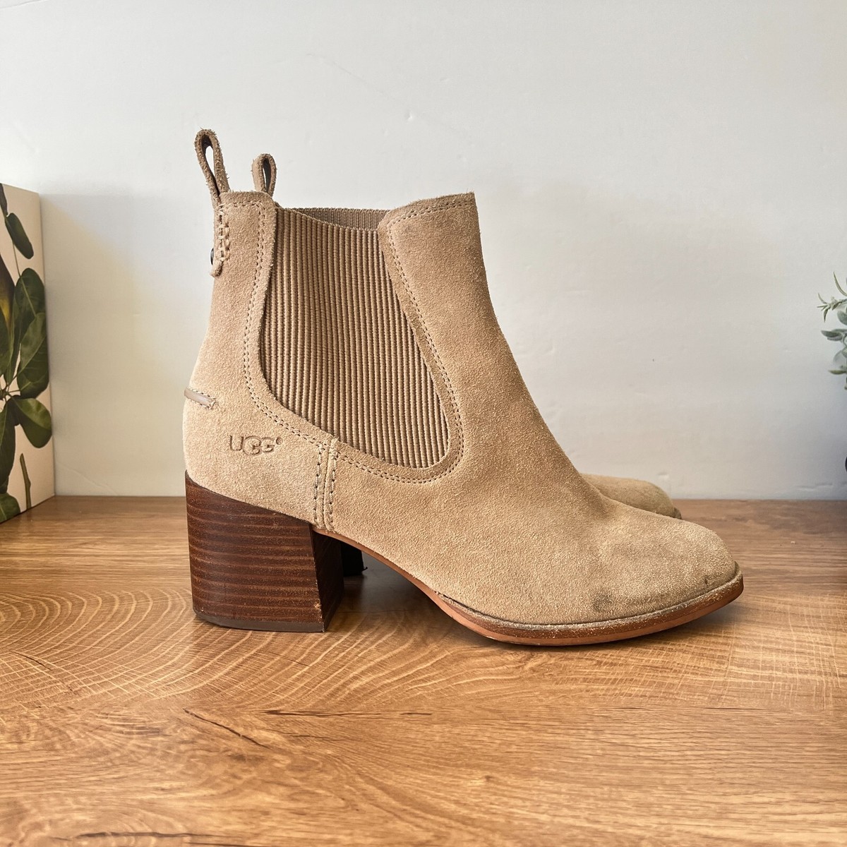 Cream Faye Chelsea Bootie Ugg UGG Faye Ankle Boots F20018E Tan