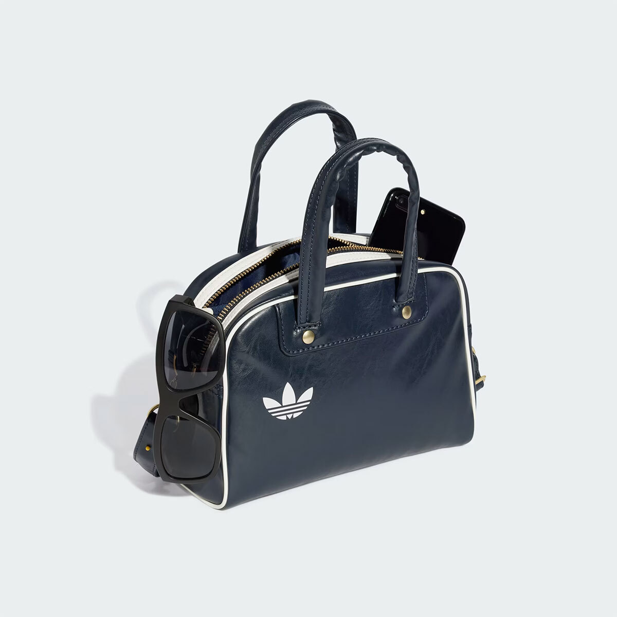 大人気！アディダス☆オリジナルバック☆Bowling Bag 最新！大人気！アディダス☆オリジナルバックLarge Bowling Bag