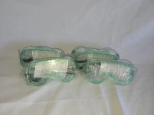 Uline Economy Safety Goggles 4 Pack— Green Frame, Direct Vent, Fits Over Glasses