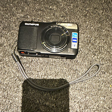Olympus VG-170 14MP Compact Digital Camera 5x Wide Zoom Black with Case