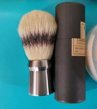 Shave Brush - Carbon - Titanium
