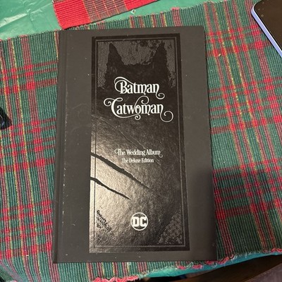 Batman / Catwoman: the Wedding Album-The Deluxe Edition (November 2018)