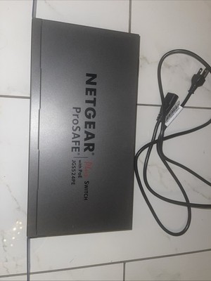 NETGEAR ProSAFE 24-Port Gigabit Managed Switch w/12 PoE Ports 100W (JGS524PE)