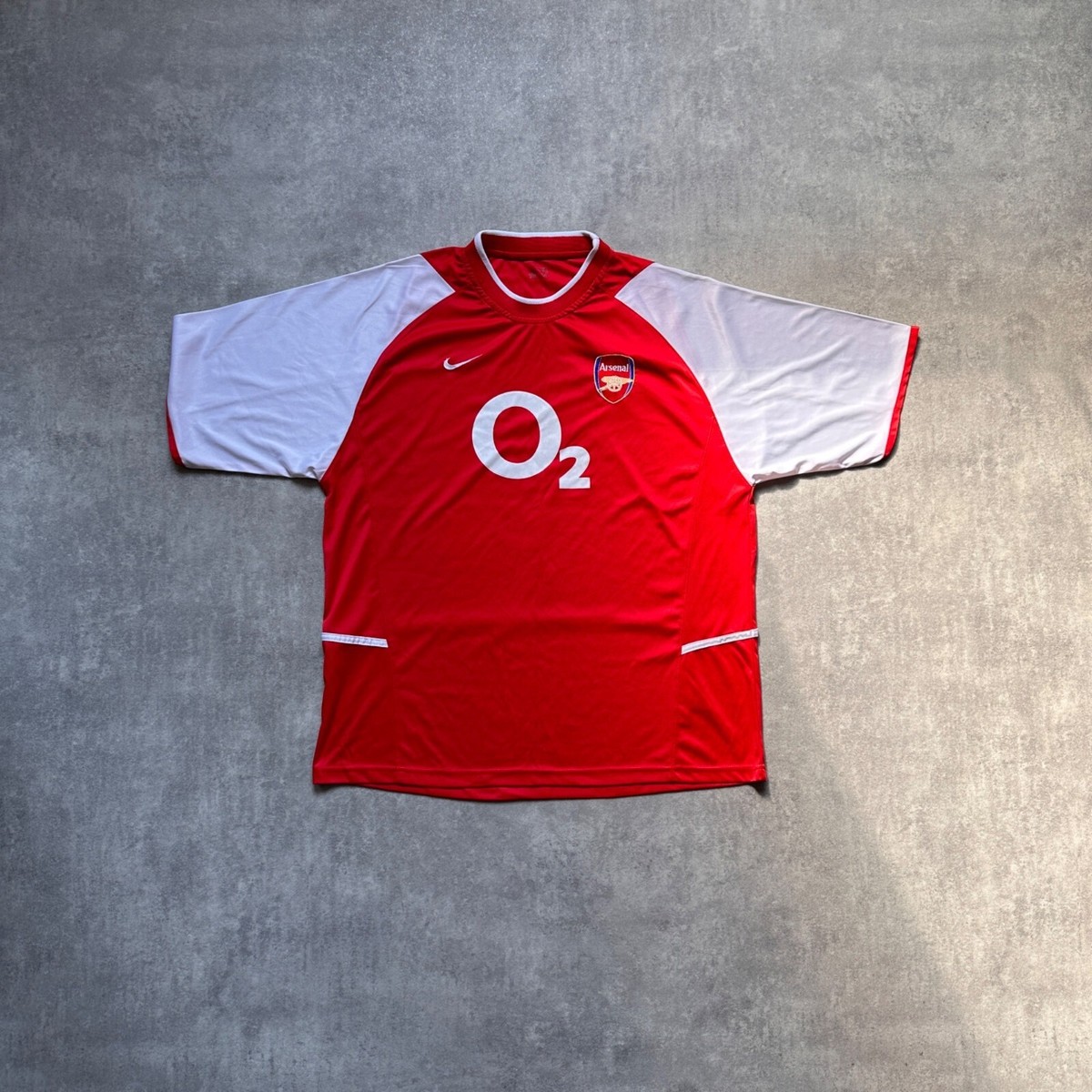Nike arsenal o2 jersey t-shirt football soccer 80s y2k Nike arsenal o2 jersey t-shirt football soccer 80s y2k
