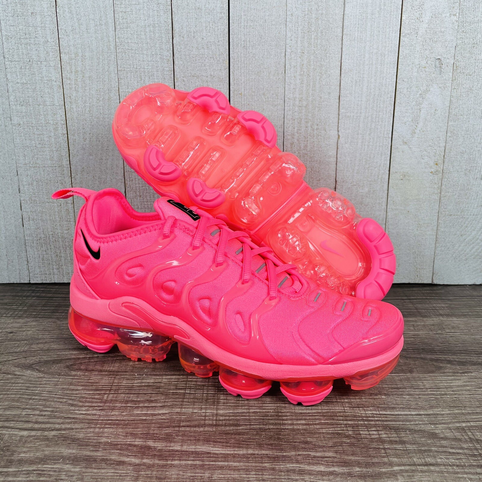 nike vapormax plus bubble gum pink