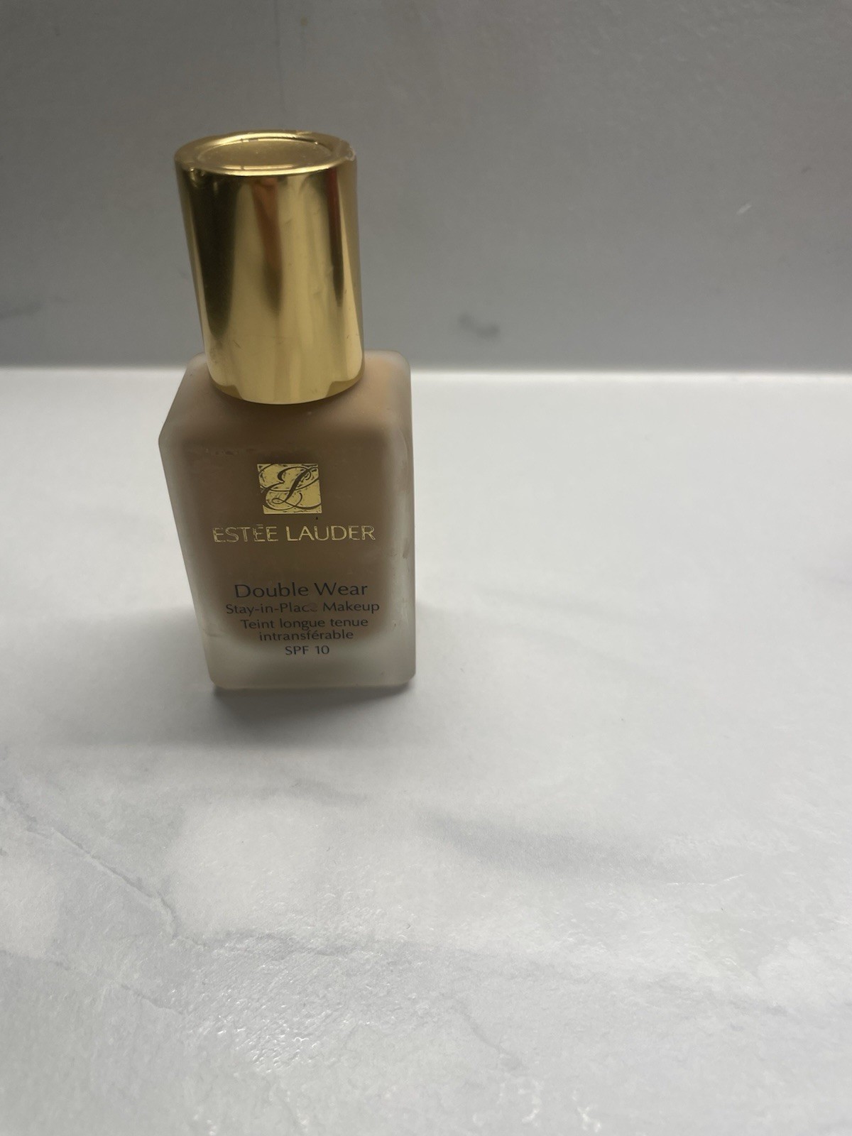 Fond de teint Double Wear Estée Lauder fluide haut de gamme fini velours