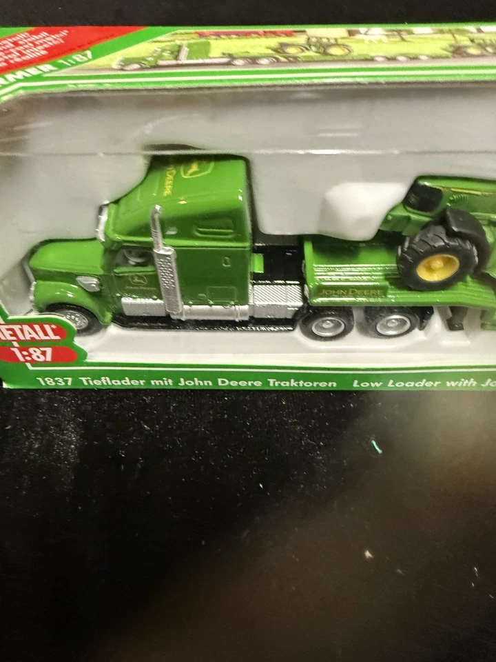 siku 1837, Low Loader with 2 John Deere Tractors, 1:87, Metal/Plastic, Green - Image 3 of 4