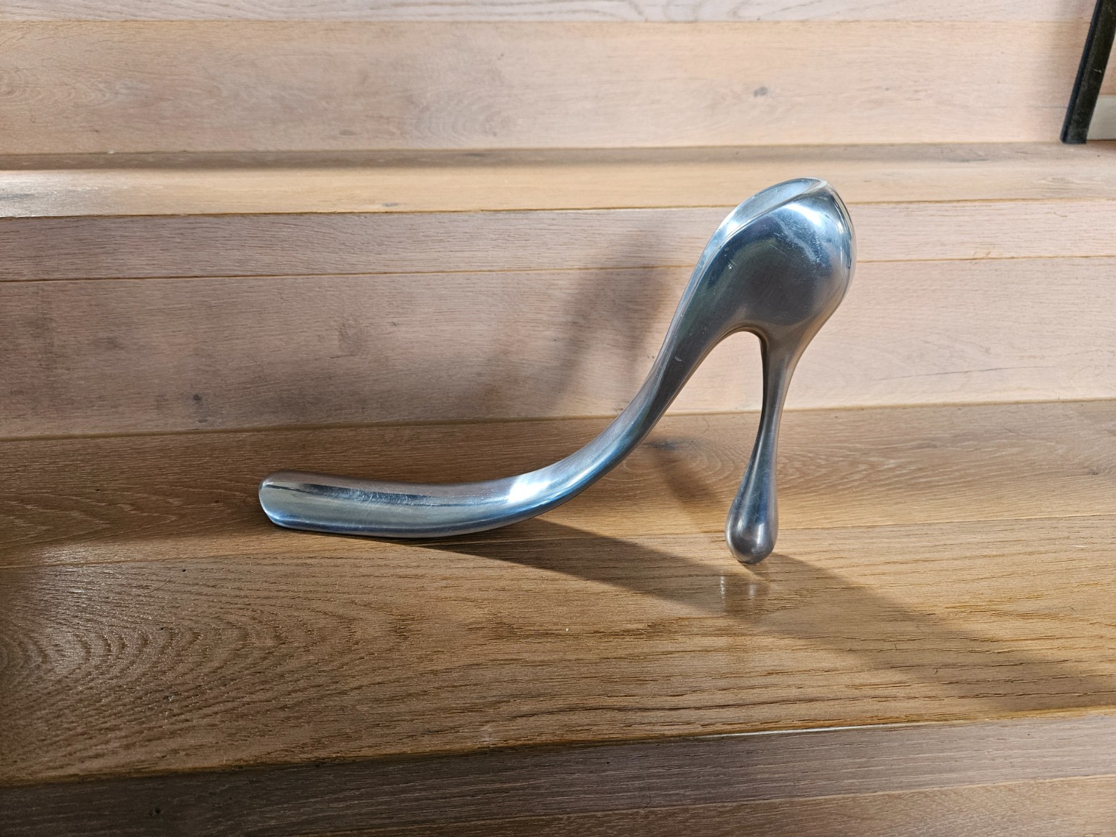 Manolo Blanik Design Stiletto Schuhlöffel aus Aluminium von 2004