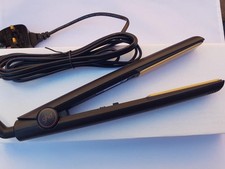 GHD Classic 1" Professional Styler with Ceramic Heat Technology