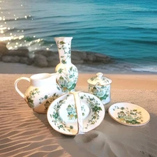 6 Piece KowLoon Crown Stafford Shire Fine Bone China England 1975 MINT CONDITION