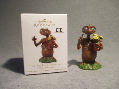 NEW 2012 Hallmark Keepsake Ornament 30th Anniversary E.T. Extra Terrestrial