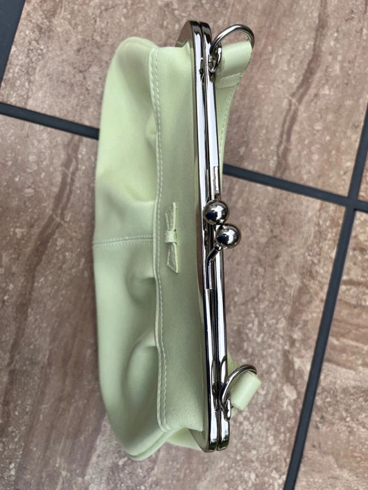 Apt. Cartera clutch para mujer 9 verde menta Foto 2 de 4