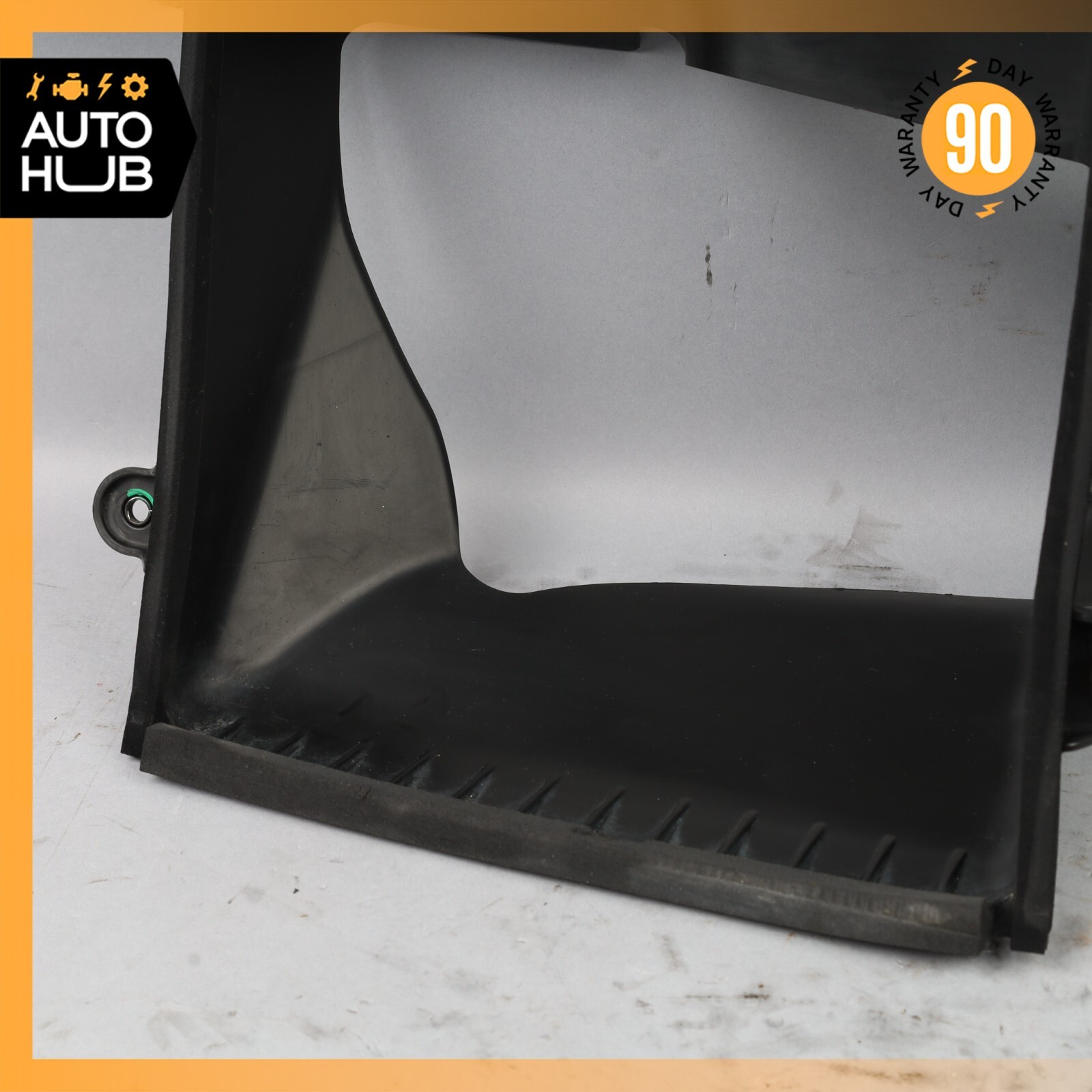 2014 Maserati Quattroporte Front Left Side Intercooler Duct Shroud 670002899 OEM