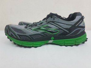 brooks hiking sneakers