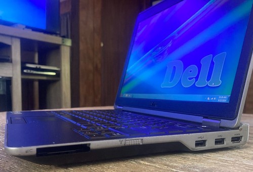 Thin & Lightweight 12.1" Dell Laptop E6230 Windows 7 Pro i3 1.8ghz 4gb 160gb - Picture 4 of 6