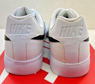 NIKE Men