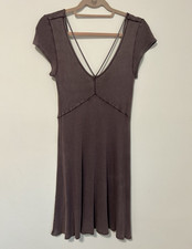 American Eagle Outfitters Purple Solid Knit Knee Dress M Short Sleeve V-Neck