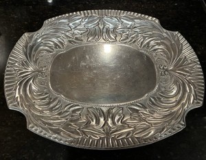 Vintage Wilton Armetale Acanthus Leaf Floral Lg Oval Pewter Platter19.25"X15.25”