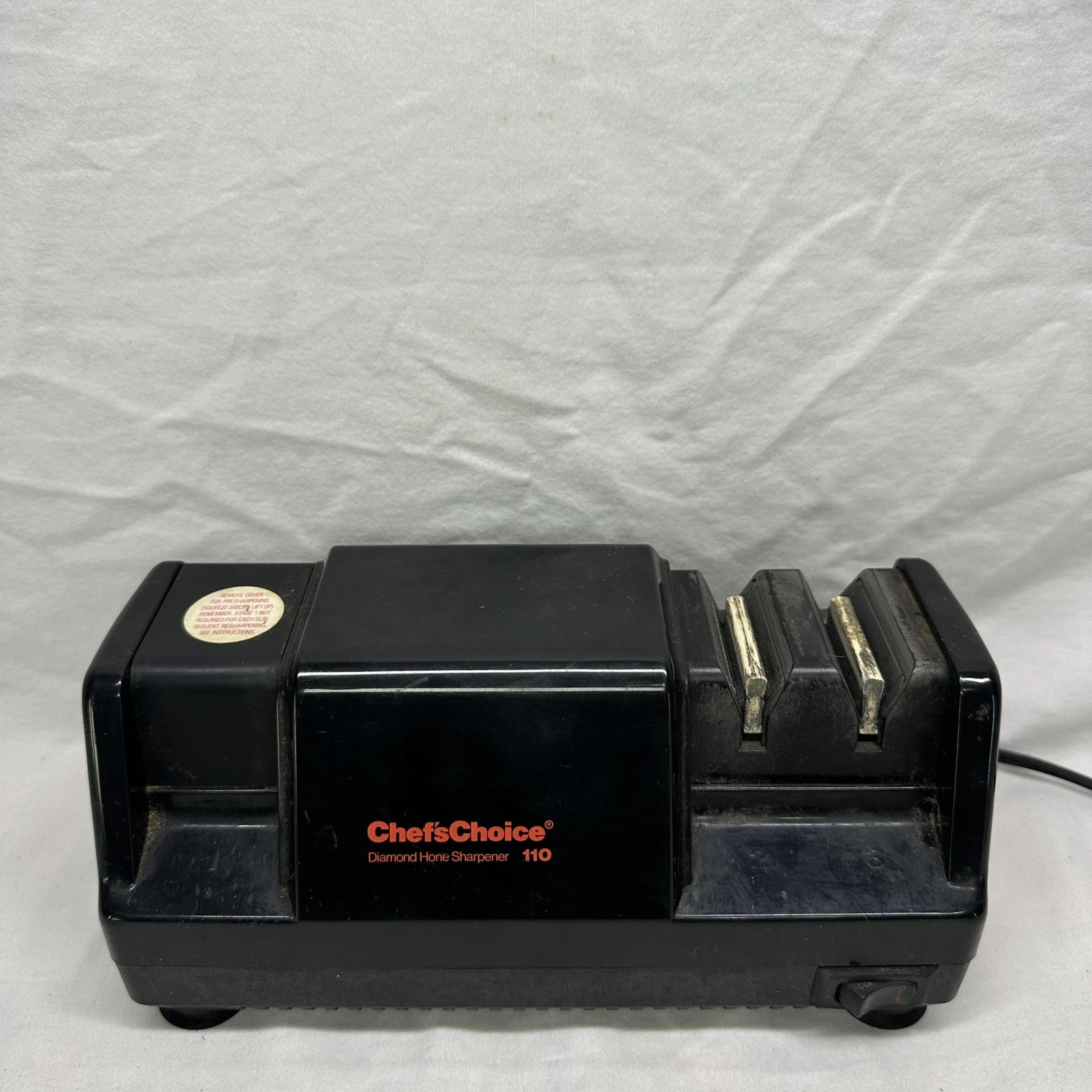 Chef'sChoice EdgeCraft Diamond Hone 110 Electric Knife Sharpener Made in USA