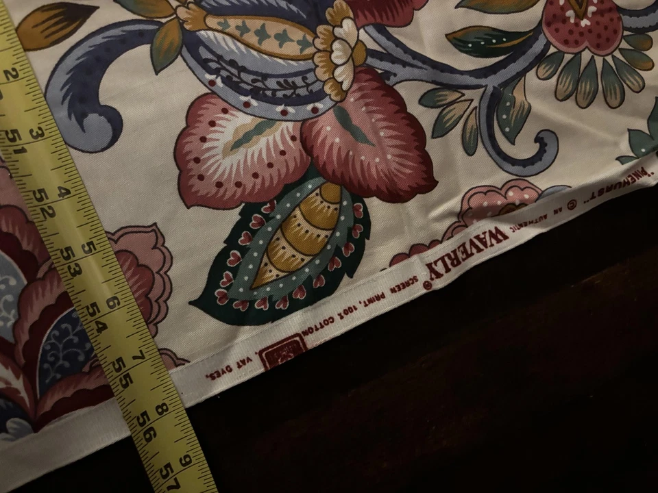 Tapicería floral jacobea con serigrafía de tela de algodón Waverly Penhurst Foto 3 de 4