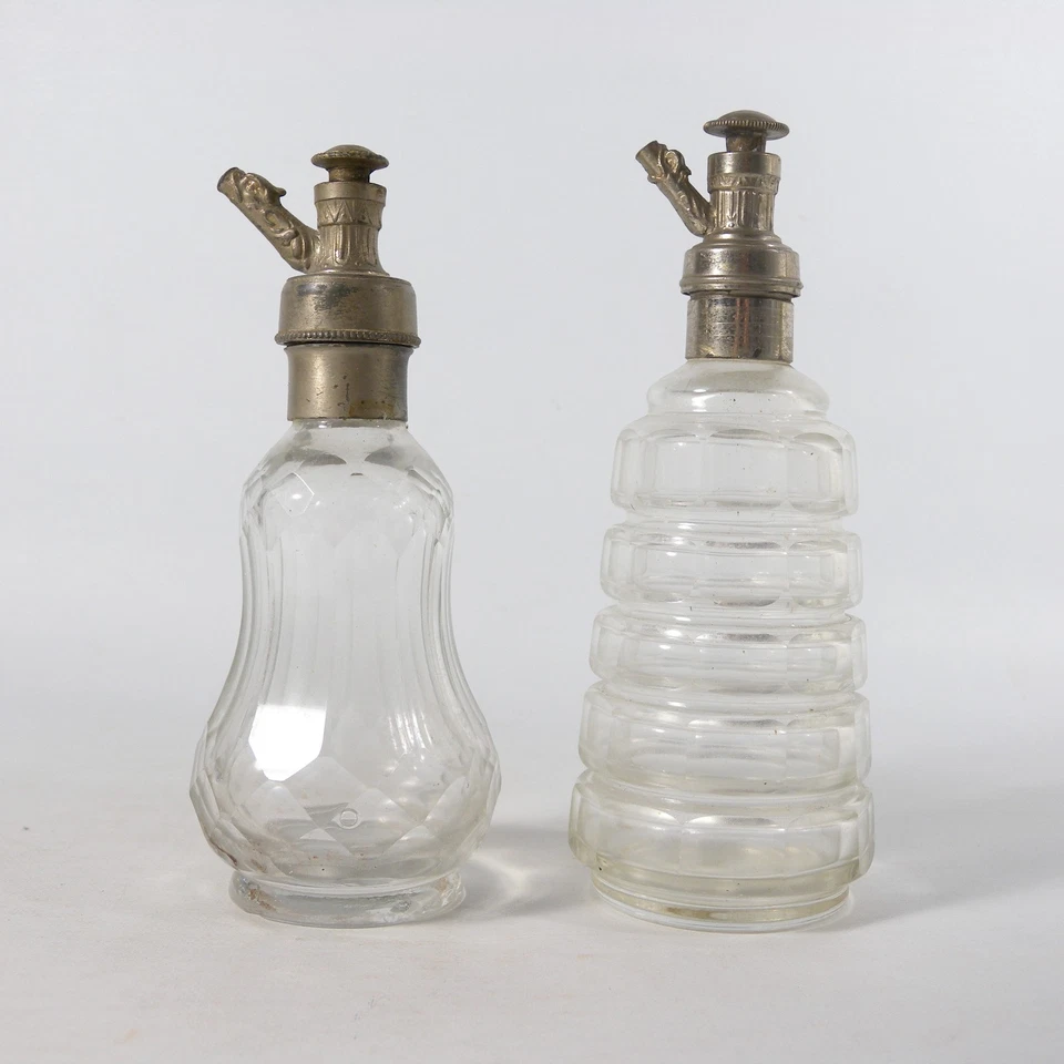 2 ANTICHE BOTTIGLIE BOTTIGLIETTE BOCCETTE DI PROFUMO IN CRISTALLO ANNI 20 30 - Immagine 3 di 4