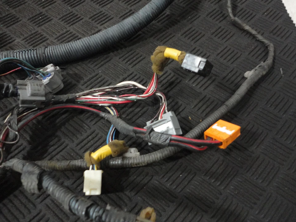 1999 TOYOTA SOLARA 3.0L V6 VIN F 5TH DIGIT FWD A/T LEFT ENGINE WIRING HARNESS - Image 3 of 4
