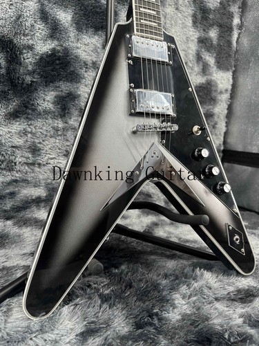 Chitarra Elettrica Faulkner Flying V Nero/Bianco Tremolo Pickup H-H Corpo Mogano