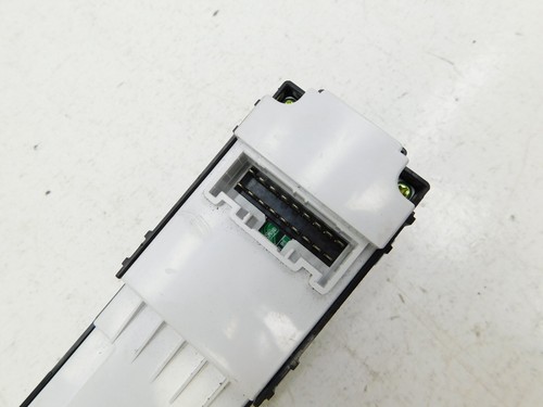 HYUNDAI SANTA FE MK3 FRONT LEFT PASSENGER SIDE ELECTRIC WINDOW SWITCH '2012-2018 - Picture 7 of 7