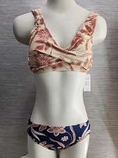 NWT Cupshe Women's Two Piece Swimsuit Size Small Beige Blue Floral