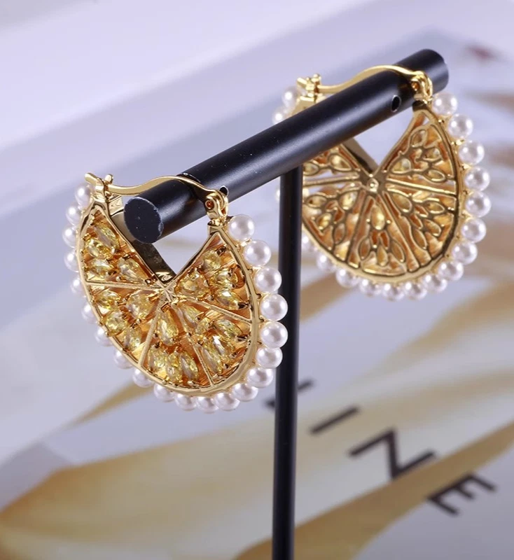 KATE SPADE Fresh Squeeze Lemon Slice CZ & Pearl Hoops earrings New on Card - Image 4 of 4