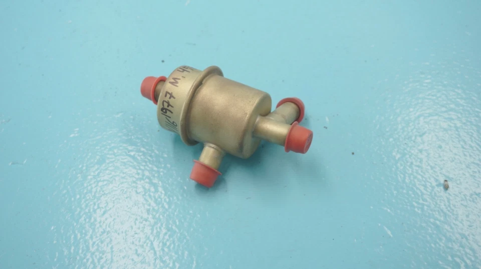 MERCEDES--BENZ  W116  450SEL  6.9  ,  PRESSURE  REGULATOR   , OEM ,  - Image 4 of 4