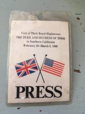 PRINCE ANDREW/DUCHESS RARE BRITISH ROYAL PRESS BADGE February 26-March 6, 1988