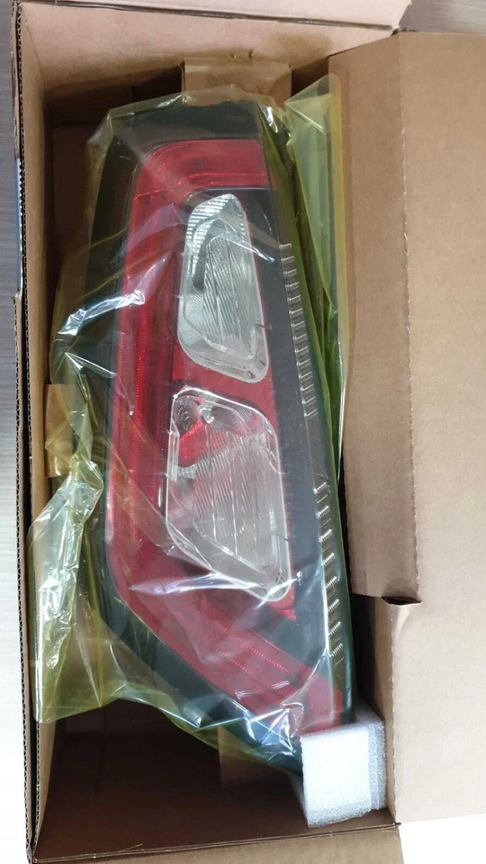 FARO SINISTRO FIAT PUNTO EVO FANALE POSTERIORE GRUPPO OTTICO BORDO INTERNO ROSSO - Immagine 4 di 4