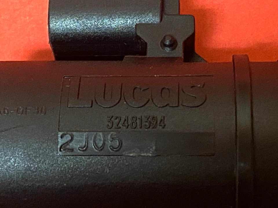 Sensor de posición de desplazamiento del pedal de freno Lucas 32481394 para Mercedes Jeep Foto 3 de 4