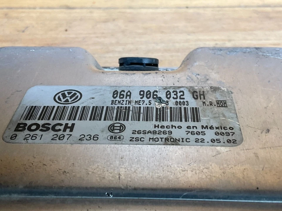 Volkswagen Jetta 2001 1,8T Wolfsburg unidad de control del motor 06A906032GH Foto 2 de 4