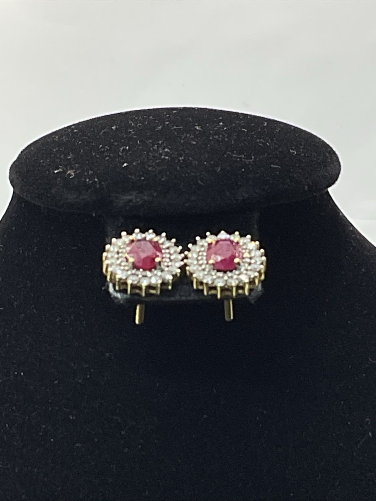 VINTAGE HANDMADE Solid 18K Yellow Gold Ruby & Dia… - image 8