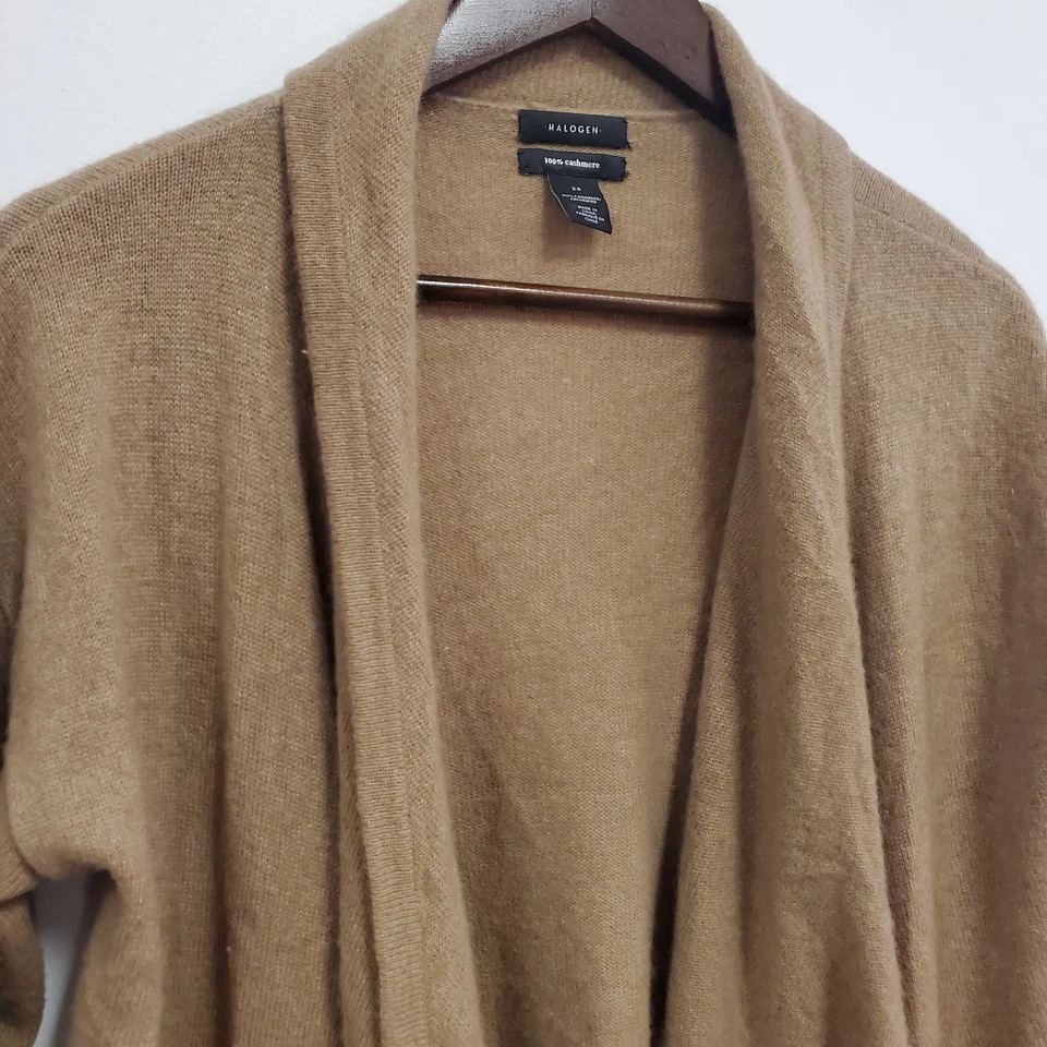 Cárdigan halógeno para mujer de cachemir frente abierto talla XS tostado de lujo limpio niña neutro Foto 2 de 4