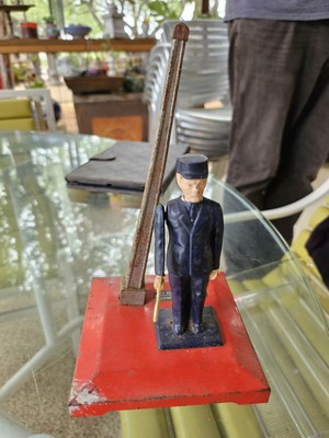 Vintage Lionel Postwar 1045 Flagman Has Wear As Shown As Is Condition 
