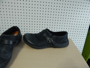 merrell dassie buckle slip on