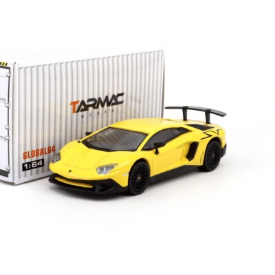 Lamborghini Aventador S ミニカー Amazon.com: Lamborghini Aventador S (Pearl White) 1:32 Scale Model