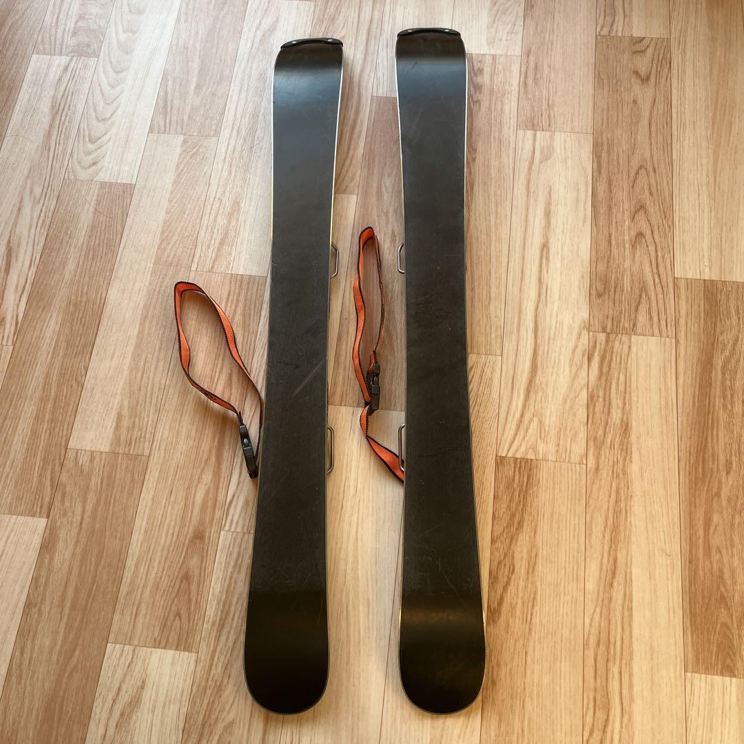 Sci corti Salomon Snowblade con attacchi mini sci freestyle made in Japan